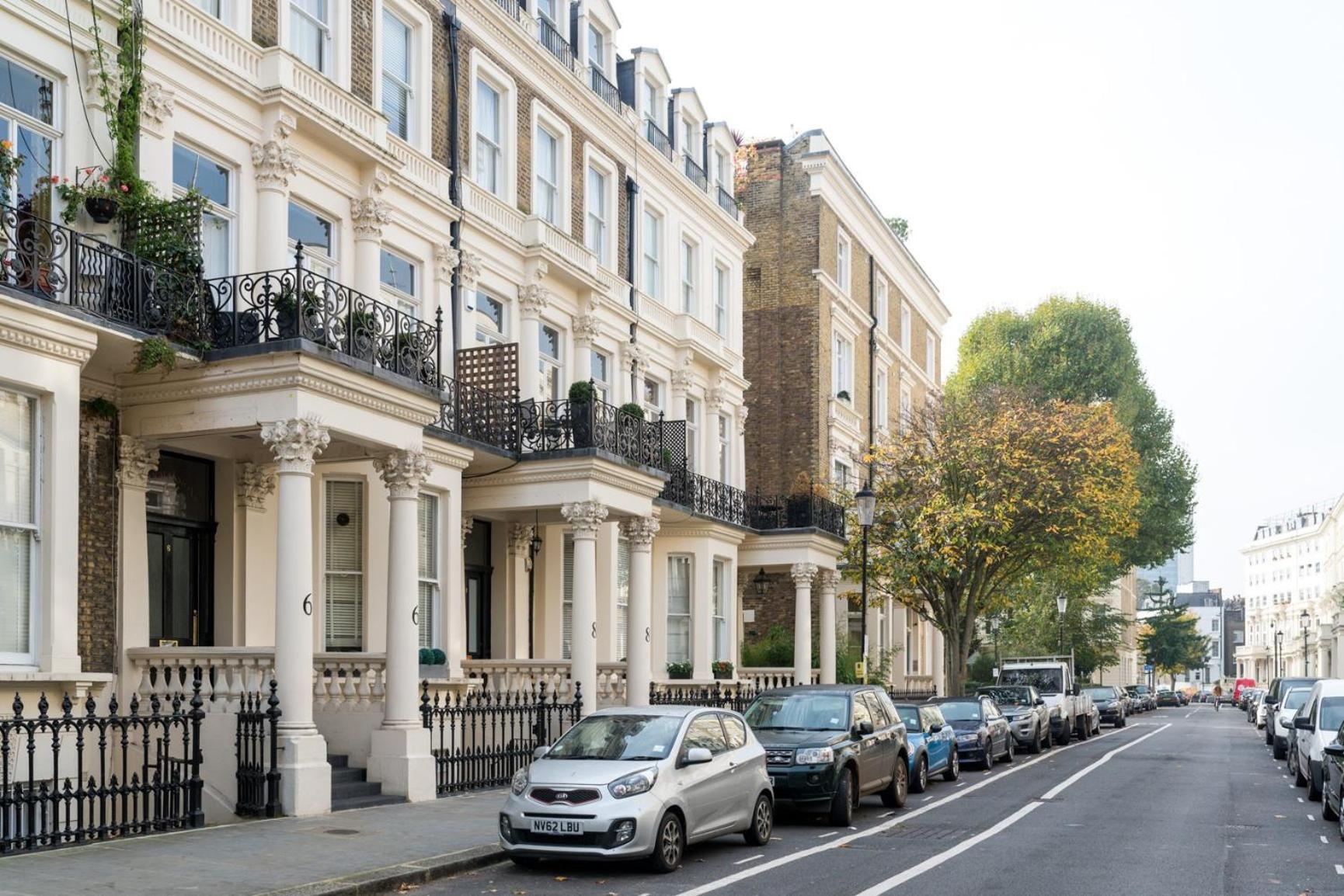 Pleasant Earl'S Court Apartment Near Hyde Park By Underthedoormat ลอนดอน ภายนอก รูปภาพ